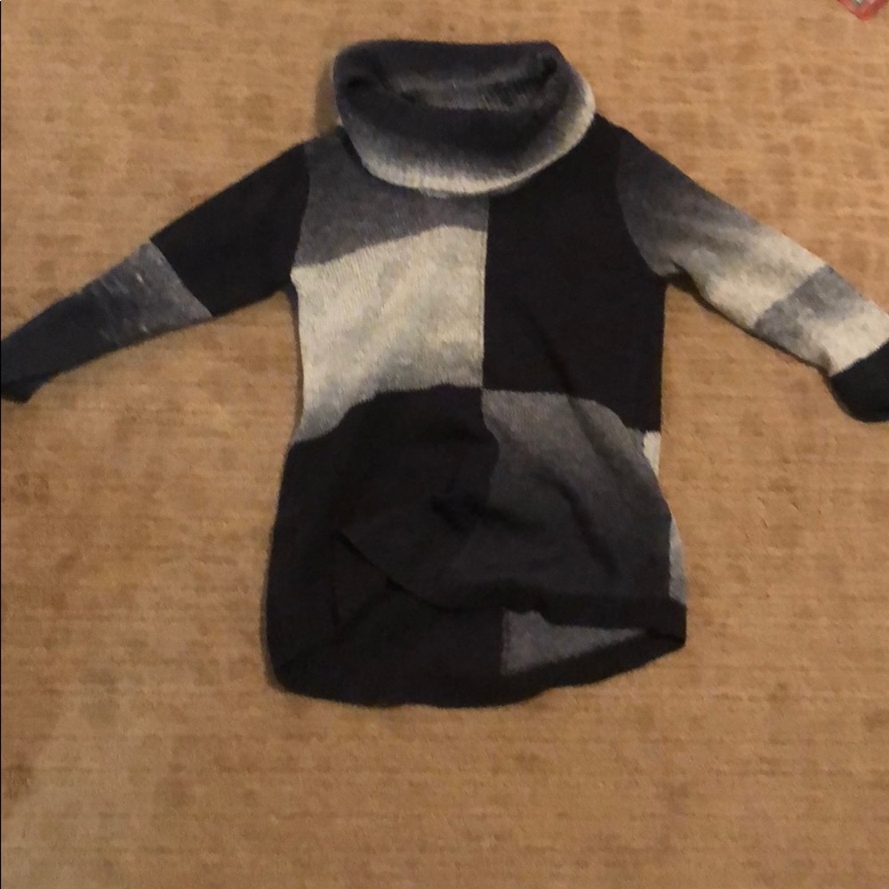 Turtle neck sweater